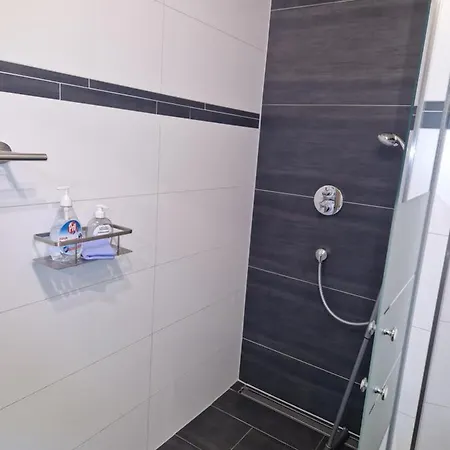 Hochwertige 85Qm-Wohnung In Wuppertal-Vohwinkel Exterior photo