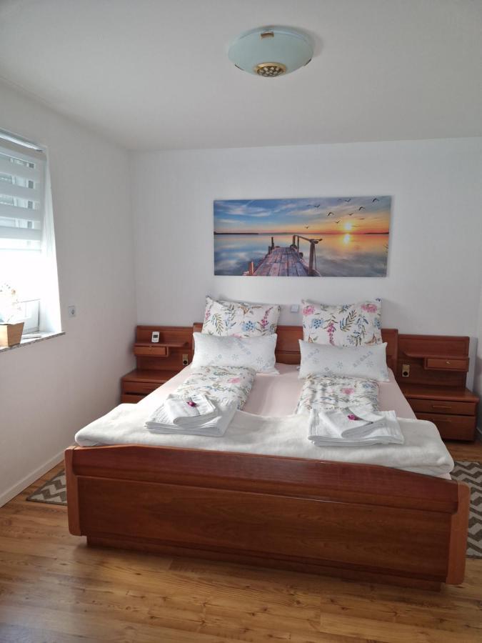 Hochwertige 85qm-wohnung In Wuppertal-vohwinkel Apartment *